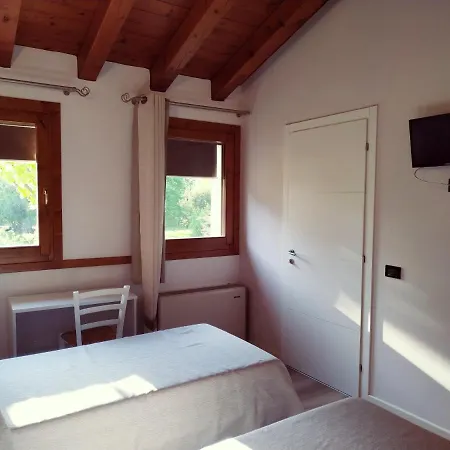 Le Colonie Hotel *